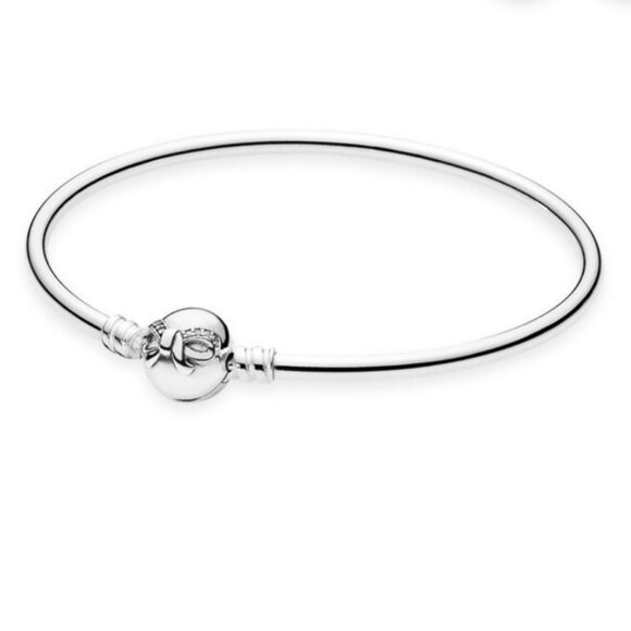 Sterling Silver Pandora Moments Dainty Bow Bangle - Picture 1 of 1